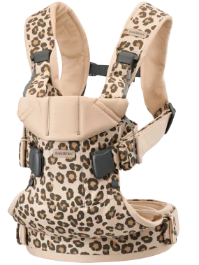 BabyBjorn Draagzak One Cotton Mix Leopard Beige