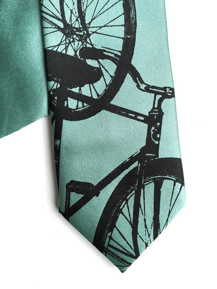 Bicycle kids tie. Boys clip-on bike necktie.