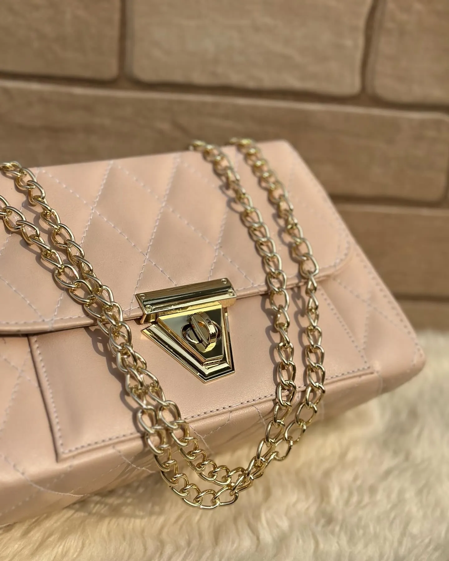 Crossbody Chain Bag - Tea Pink