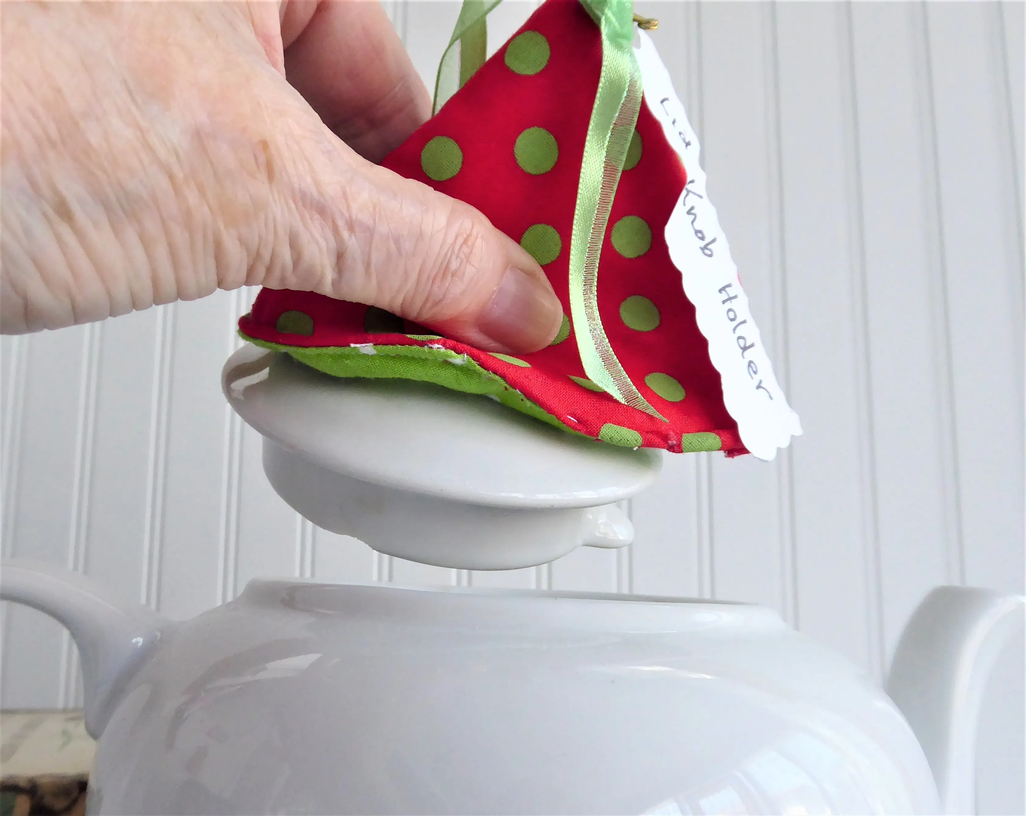 Knob Holder Red Green Polka Dots Teapot Lid Holder Padded Green White Polka Dots Inside