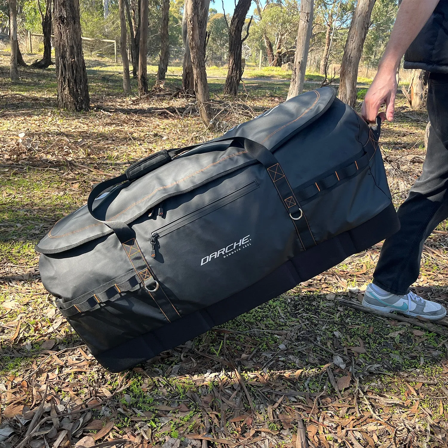 MAMMOTH WHEELED BAG 150L