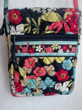 VERA BRADLEY Vegan Crossbody Shoulder Bag Swingpack Pouch BLACK FLORAL Quilted